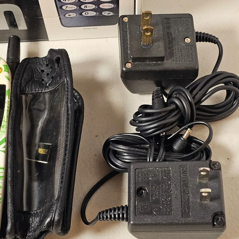 Y2K Nokia 5190 Cell Phone Bundle Brick Candy Bar Charger Case Tested Prop Analog